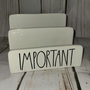 Rae Dunn - Important mail holder